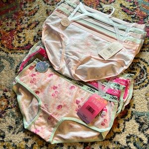 Brand new girls 7/8 underwear